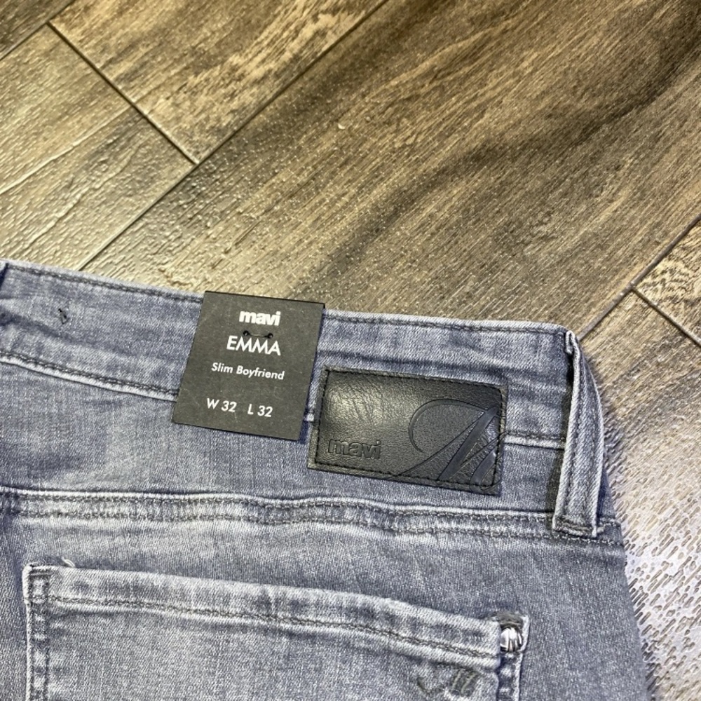 Mavi Emma Slim Boyfriend Jeans Size 32x32 Mid Grey Tribeca NWT Stitch Fix Preppy - Picture 3 of 9